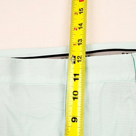 PGA Tour Men Active Gripper Waistband UPF 50 Stretch Light Blue Shorts Sz 36 NWT - Picture 9 of 11